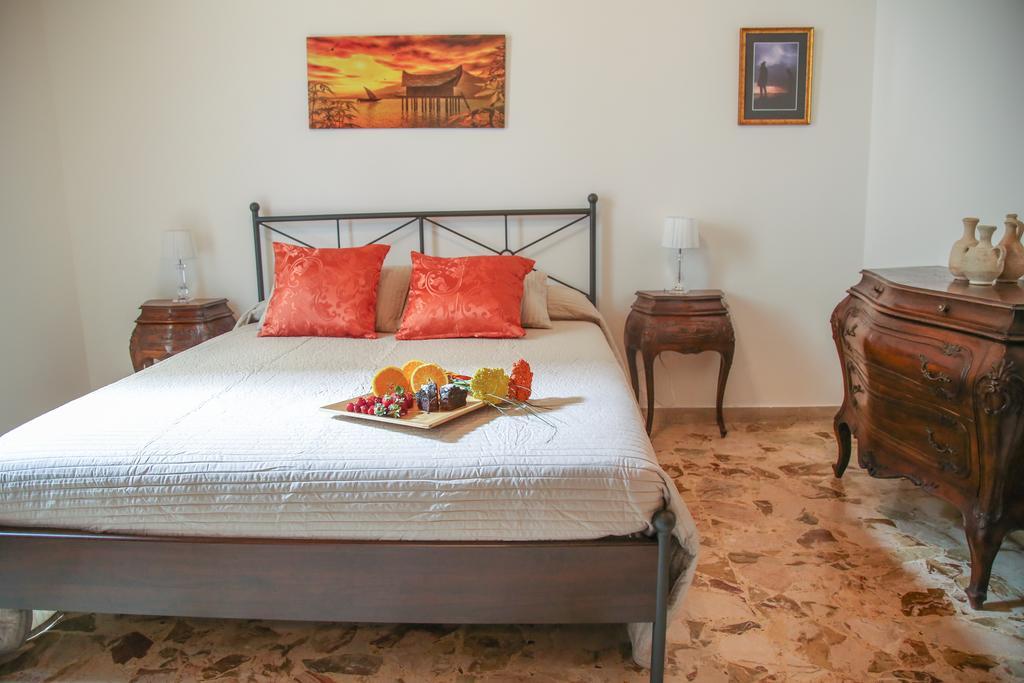 Soffio Del Libeccio B&B 시라쿠사 객실 사진